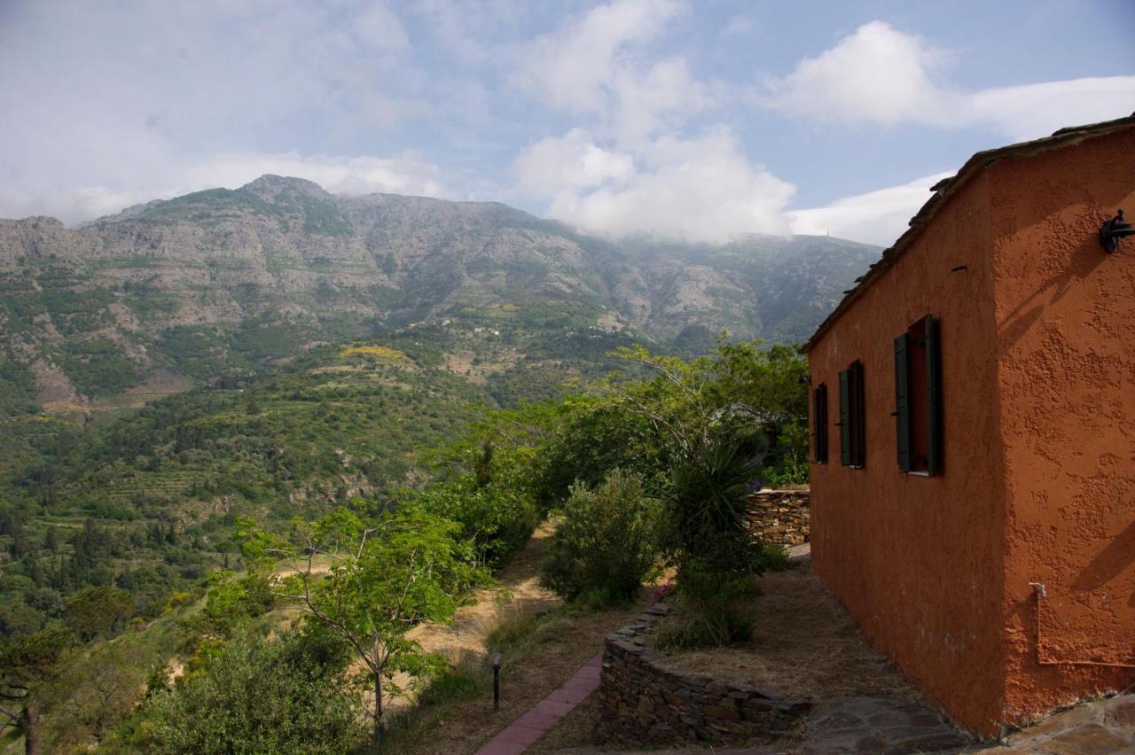Ikarian Centre - Accommodation & Mountain Hiking Evdilos  Exteriör bild