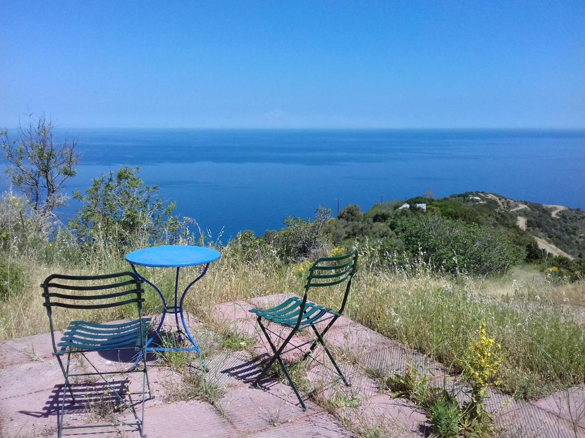 Ikarian Centre - Accommodation & Mountain Hiking Evdilos  Exteriör bild