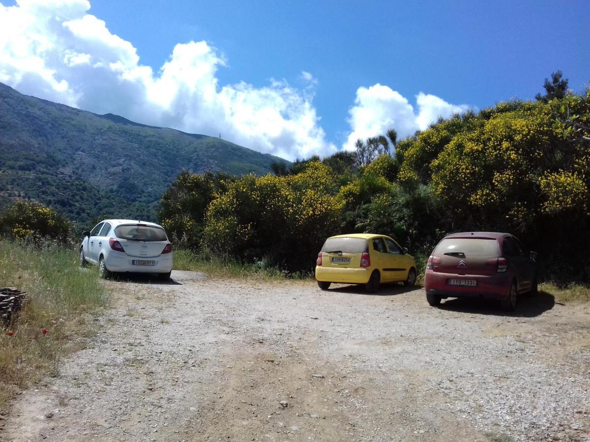 Ikarian Centre - Accommodation & Mountain Hiking Evdilos  Exteriör bild