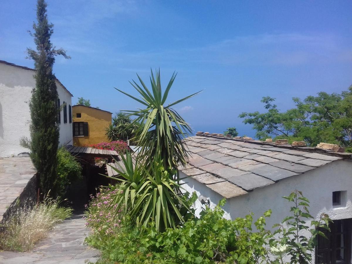 Ikarian Centre - Accommodation & Mountain Hiking Evdilos  Exteriör bild