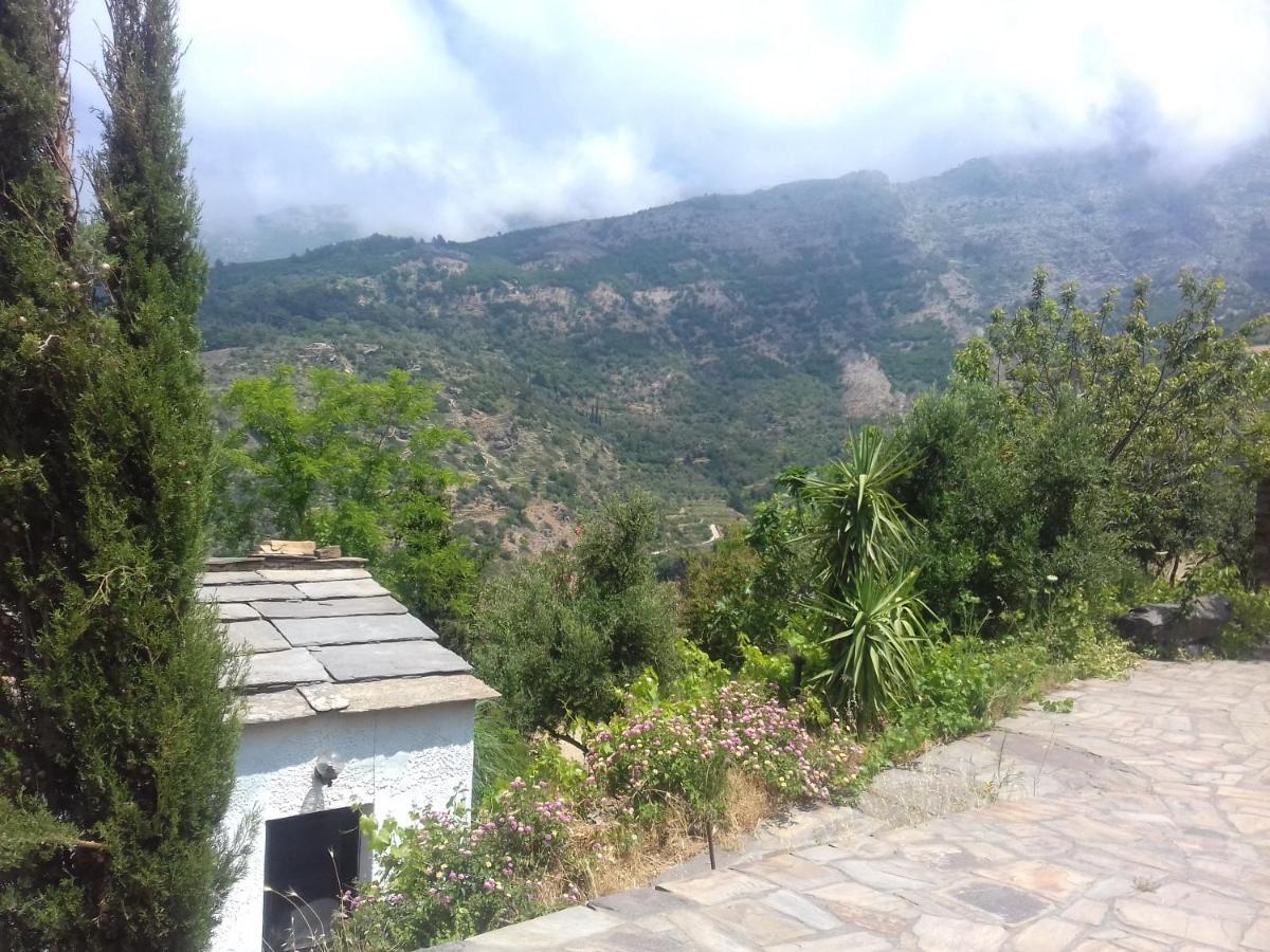 Ikarian Centre - Accommodation & Mountain Hiking Evdilos  Exteriör bild